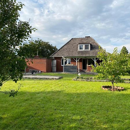 Ferienhaus Sieglinde Mit Deichblick Emden Bagian luar foto