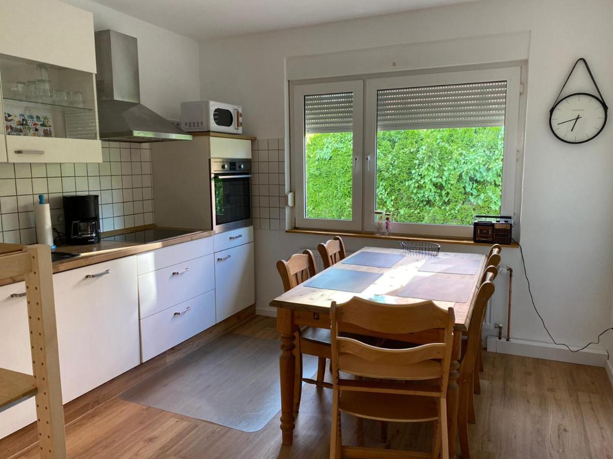 Ferienhaus Sieglinde Mit Deichblick Emden Bagian luar foto